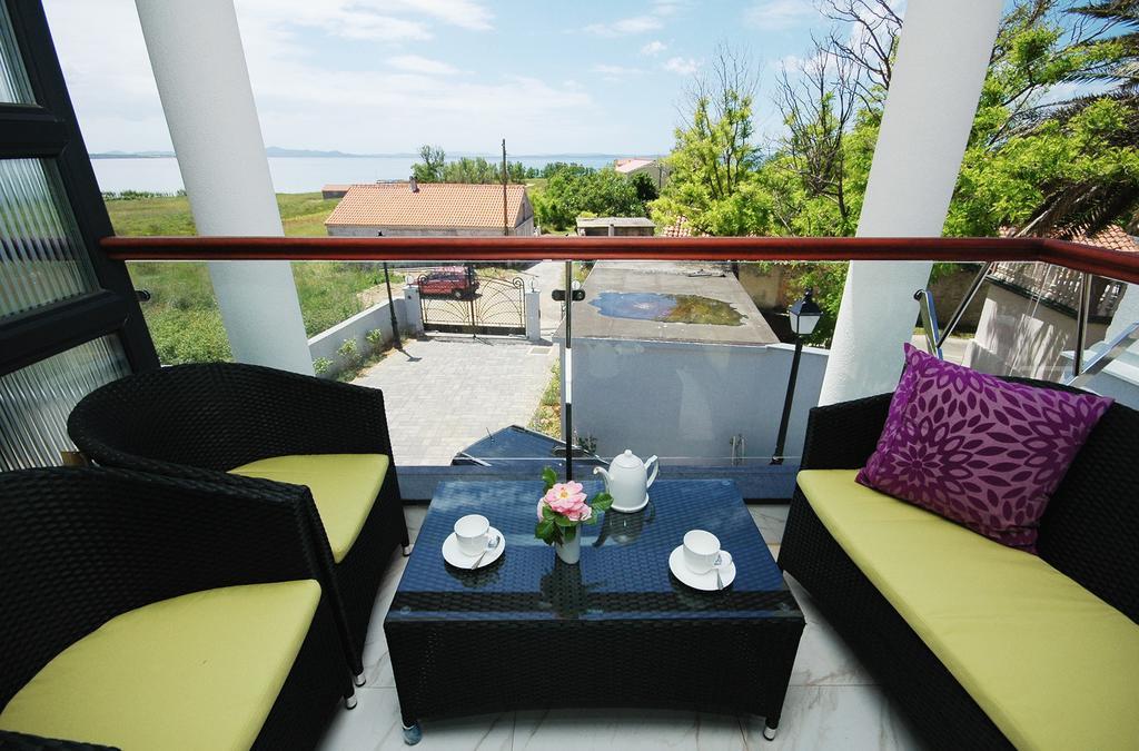 Apartments Victoria Privlaka Privlaka  Chambre photo