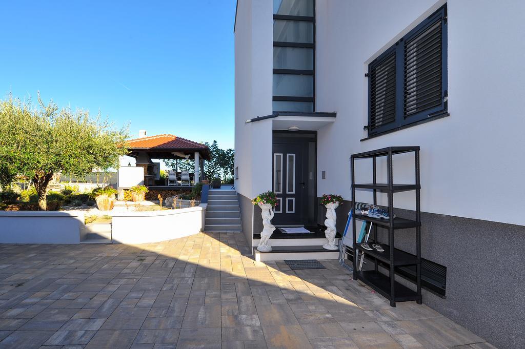 Apartments Victoria Privlaka Privlaka  Extérieur photo